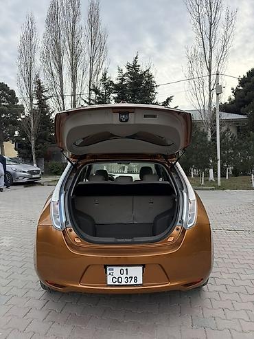 Nissan: Nissan Leaf elektrikli hetçbek Avtomobil ideal Veziyetdedir Bez — 7