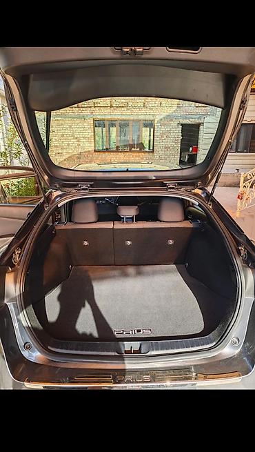 hilux surf 130: Toyota Prius: 2016 г., 1.8 л, Автомат, Гибрид, Хэтчбэк — 7