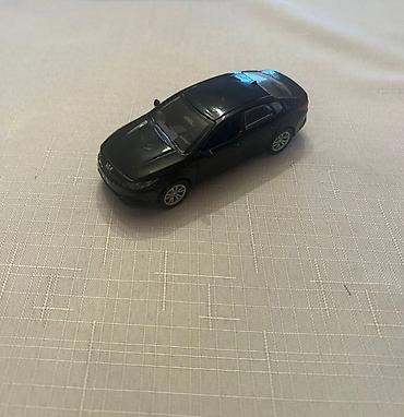 İncəsənət və kolleksiyalar: Məhsul: Kia K5 metal model avtomobil (miniature) Təsvir: - Rəng: qara — 1