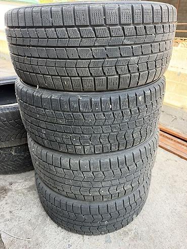 Комплект зимних шин Dunlop (Япония) - Размер: 215/45 R17 - Индекс