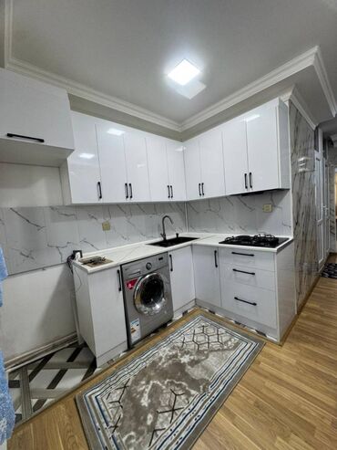 Uzunmüddətli kirayə mənzillər: Super təmirli 3 otaqlı Kirayə Verilir. Dord Gardaş sarayinda 6 — 18