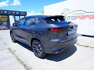 fifa 25 disk: Changan Uni-T: 1.5 l | 2025 il 11 km Krossover — 4