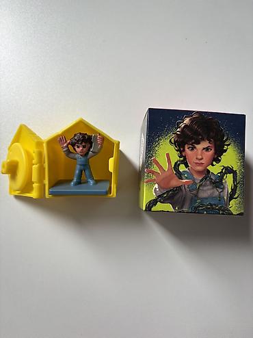 şaxta baba oyuncagi: 1 ədədi - 10 manat Mcdonald’s Happy Meal kolleksiya oyuncaqları. Yeni — 5