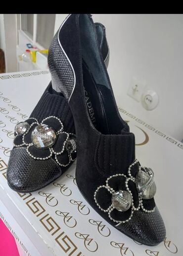 Tuflilər: Tuflilər, Ölçü: 36, rəng - Qara, Yeni — 8