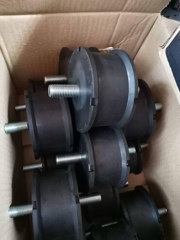 Ostalo: Gumeni amortizer vibrovaljka Dynapac CA / C / CK 🔩 U ponudi su nosači — 9