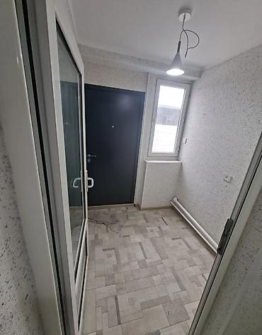 Продажа коттеджей и домов: Продаю дом 4-ком 80-кв/м² Участок: 4-сотки Район: Маевка ( ул — 14