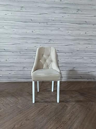 Stolice: Tapacirane stolice za trpezariju – elegantan dizajn i udobno sedenje — 15