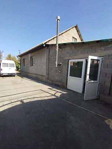 Продажа коттеджей и домов: 🏙️ Продаётся: Дом 5 комнат + мансарда — 100 м² 📍 Локация: Бишкек, ж/м — 12
