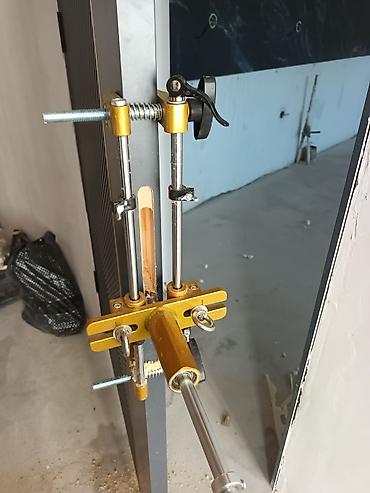 Укладка плитки: Мастер со стажем более 20 лет.Любые виды ремонтных. мелкосрочных — 40