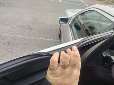 Mercedes-Benz: Mercedes-Benz C 240: 2.4 l | 1997 il Sedan — 9