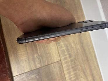 Apple iPhone: IPhone 11, Б/у, 128 ГБ, Черный, Чехол, 97 % — 17