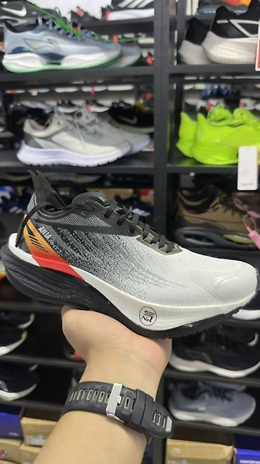 Мужские кроссовки, 39, 40, 41, Puma, Новый, цвет - Оранжевый, Самовывоз, Платная доставка at lalafo.kg Мужские кроссовки, 39, 40, 41, Puma, Новый, цвет - Оранжевый, Самовывоз, Платная доставка