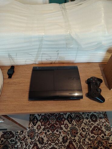 sony playstation 1 купить: PlayStation 3 əla vəziyyətdə səssiz işləyir.isdifadə olunmadığı üçün