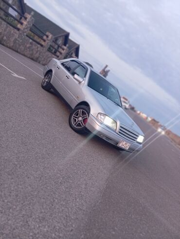 Mercedes-Benz: Mercedes-Benz C 200: 2.2 l | 1995 il Sedan — 7