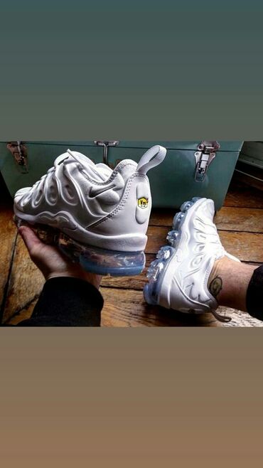 Carape sa prstima - Srbija: Vapormax plus 41-46 originalni modeli
Veliki izbor boja