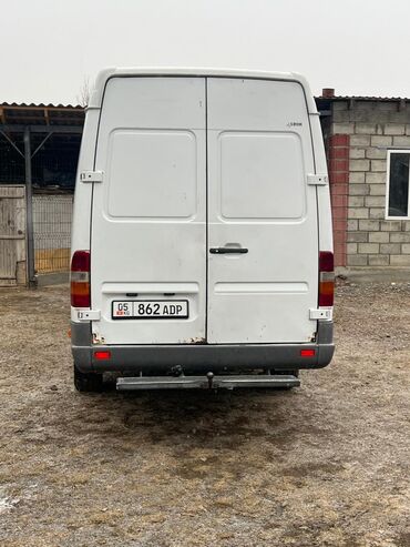 Mercedes-Benz: Mercedes-Benz Спринтер: 2006 г., 2.7 л, Механика, Дизель, Бус at lalafo.kg — 3 Mercedes-Benz: Mercedes-Benz Спринтер: 2006 г., 2.7 л, Механика, Дизель, Бус — 3