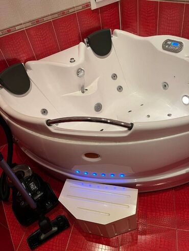 Uzunmüddətli kirayə mənzillər: Nizami metrosu, Caspian Plazanın yanı, Cəfər Cabbarlı küçəsi, Yeni — 13