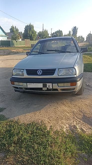 malibu 2: Volkswagen Vento: 1993 г., 1.8 л, Механика, Бензин, Седан — 2