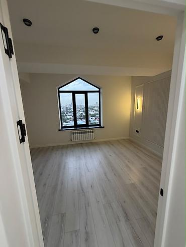 квартира ошский район: 2 комнаты, 54 м², Ошский рынок / базар Элитка, 12 этаж, Евроремонт — 1