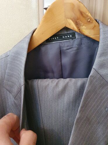 Kostyumlar: Kastyum şalvar desti 25m 3dəfə geyinilib. Təzə kimidi. nömreye zeng — 7