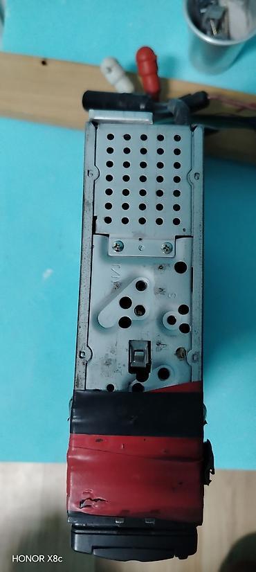 Audio oprema za auto: Auto radio CD plejer Universum (RDS) - Model: Universum Car Compact — 5