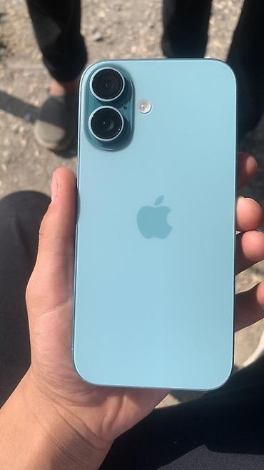 IPhone 16 голубой память 128 всё родное - Цвет: светло‑голубой