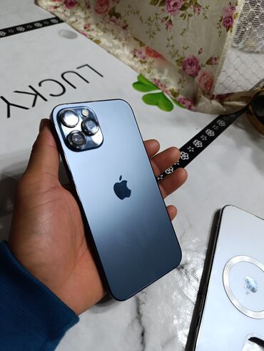 телефон iphone: IPhone 12 Pro Max, Скидка 10%, Б/у, 128 ГБ, Sierra Blue, Зарядное устройство, Защитное стекло, Чехол, 79 %