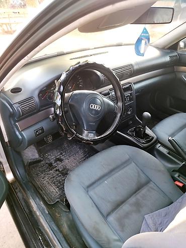 фольсваген б 5: Audi A4: 1996 г., 1.6 л, Кол менен иштөөчү, Бензин, Седан — 4