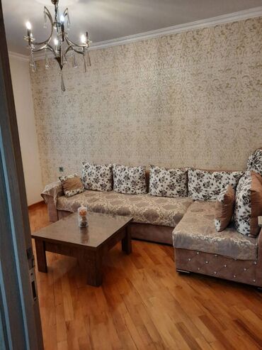 Uzunmüddətli kirayə mənzillər: Memar əcəmi metrosu 5 mərtəbəli binanın 1-ci mərtəbəsində 3 otaqlı — 2