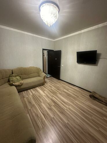 ленинградская квартира: 2 комнаты, 36 м², 105 серия, 1 этаж, Евроремонт