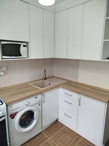 продам 3 х ком кв в мкр: 3 комнаты, 58 м², 104 серия, 4 этаж, Евроремонт