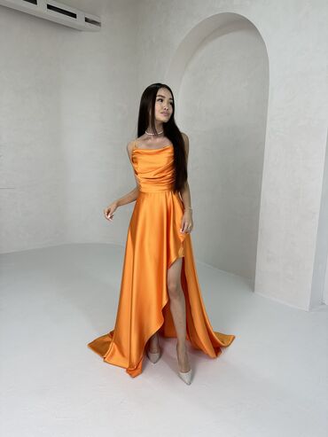 оранжевое платье: Вечернее платье, А-силуэт, Длинная модель, Шелк, Шлейф, XS (EU 34), S (EU 36), M (EU 38)