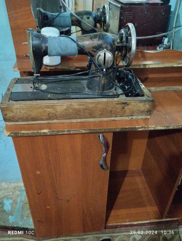 продам оборудование для производства сухих строительных смесей: Продаю швейный машинка саюсний работает очен клласно с маторам