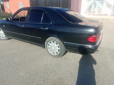 семерка ош: Mercedes-Benz 200: 1999 г., 2 л, Механика, Бензин, Седан