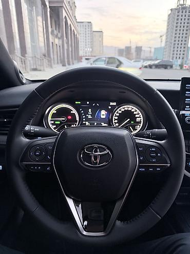 tayota progres: Toyota Camry: 2023 г., 2.5 л, Вариатор, Гибрид, Седан — 10