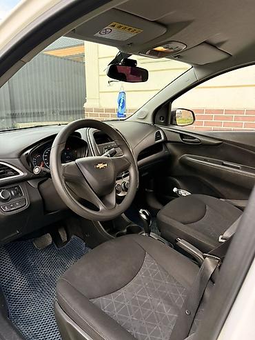 Chevrolet: Chevrolet Spark: 2018 г., 1 л, Вариатор, Бензин, Хэтчбэк — 8