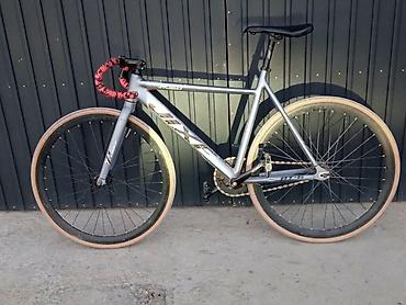 low2 fixie: Шоссейный велосипед с прямой посадкой и рулём-бараном - Рама — 6