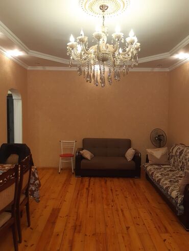 Həyət evləri və villaların satışı: Satılır: həyət evi - Plan: 1 mərtəbə, pilləkənli eyvan və giriş. - — 9