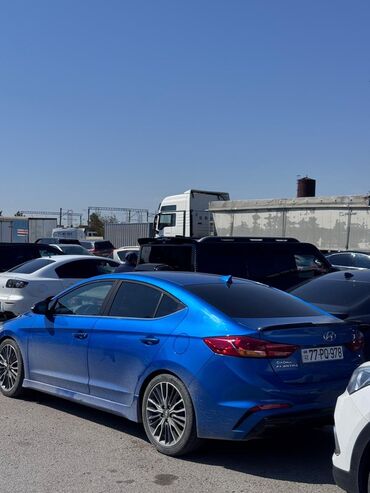 Hyundai: Hyundai Elantra: 1.6 l | 2018 il Sedan — 7