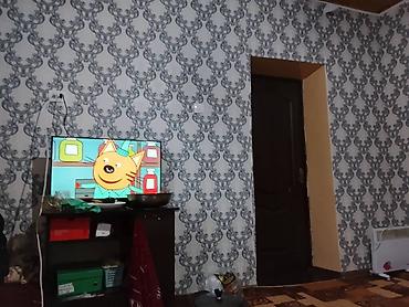 Продажа коттеджей и домов: Продаётся частный дом с большим двором и хозяйственными постройками.6 — 8