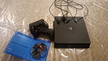 14 pro 256 gb ikinci el: PlayStation 4 Slim oyun konsolu dəsti Komplekt: - PS4 Slim konsol
