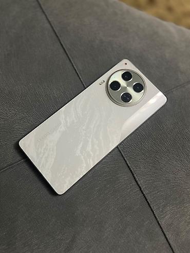 Tecno Camon 30, 256 GB, rəng - Gümüşü
