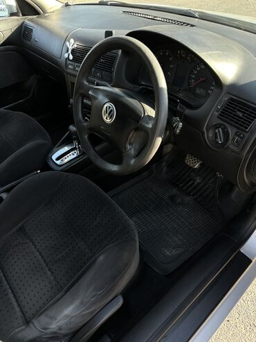 Volkswagen: Volkswagen Golf: 2000 г., 2 л, Автомат, Бензин — 5