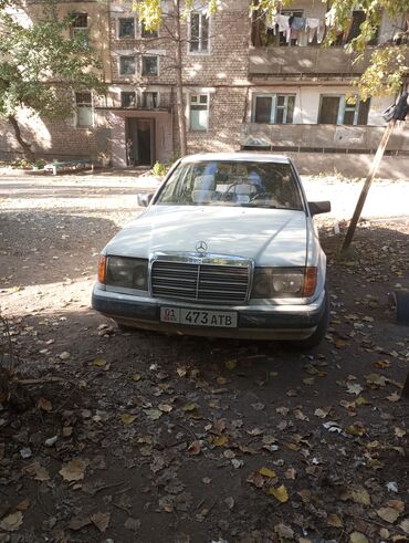шины на форанер: Mercedes-Benz W124: 1986 г., 3 л, Автомат, Дизель, Седан