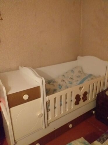 karbonat qiyməti: Oğlan və qız üçün, İşlənmiş, Çarpayı, Bazalı, Matras ilə, Siyirməli