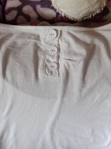 Bluze:  Bela, pamučna bluzica, Vel . xl, Nemačka roba, modernog kroja. Par — 6