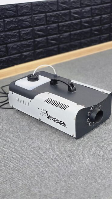 Digər biznes avadanlığı: Tustu aparati led işıqlı 1500w

250 azn