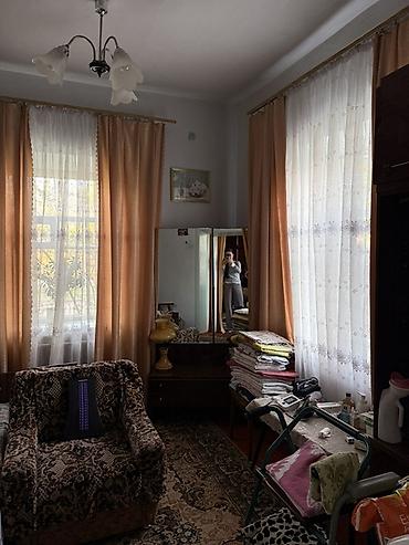 Продажа коттеджей и домов: Продаётся жилой дом с двором и хозяйственными постройками. - Отдельно — 12