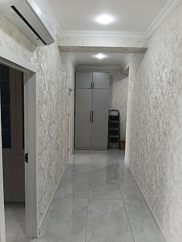 sumqayit 34 cu mehelle: Ev sarayda yerləşir. Mənzildə konditsaner, kombi sistemi, otaqlarda — 6