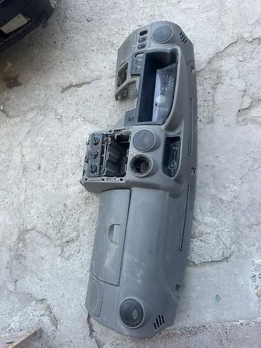 Panellər, şitlər: Saipa 132 şit 5 eded disqi bir fara bir stop bezi zapcastlar var — 2